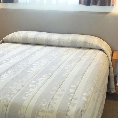 Colonial Inn Motel Christchurch Eksteriør bilde