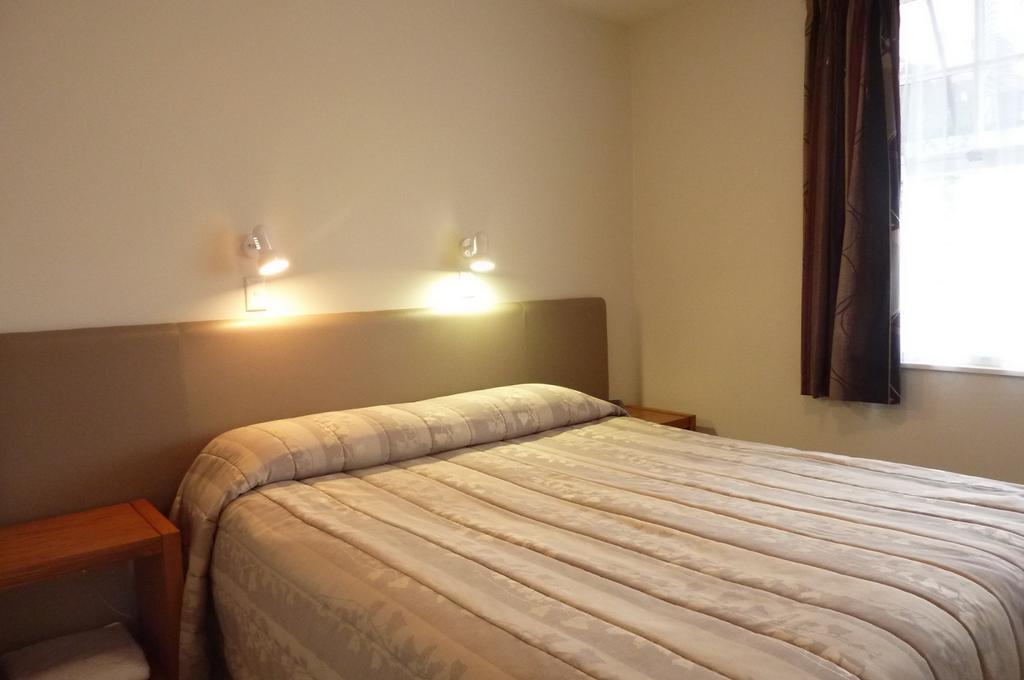 Colonial Inn Motel Christchurch Rom bilde