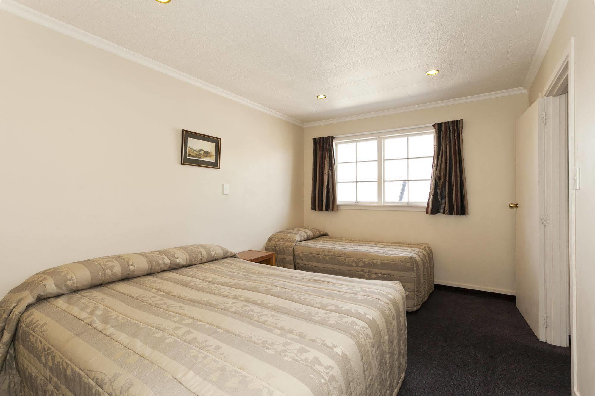 Colonial Inn Motel Christchurch Eksteriør bilde